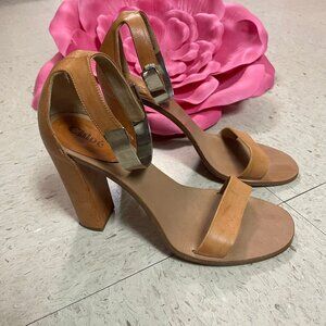 CHLOE Sz 39 (US 9) Metal Ankle Strap Open Toe‎ Sandals Block Heel Tan Leather